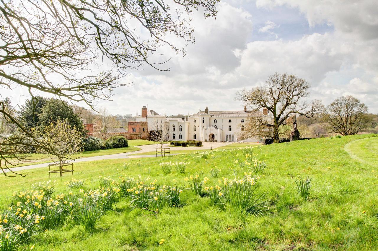 The North Wing - Combermere Abbey ウィットチャーチ エクステリア 写真