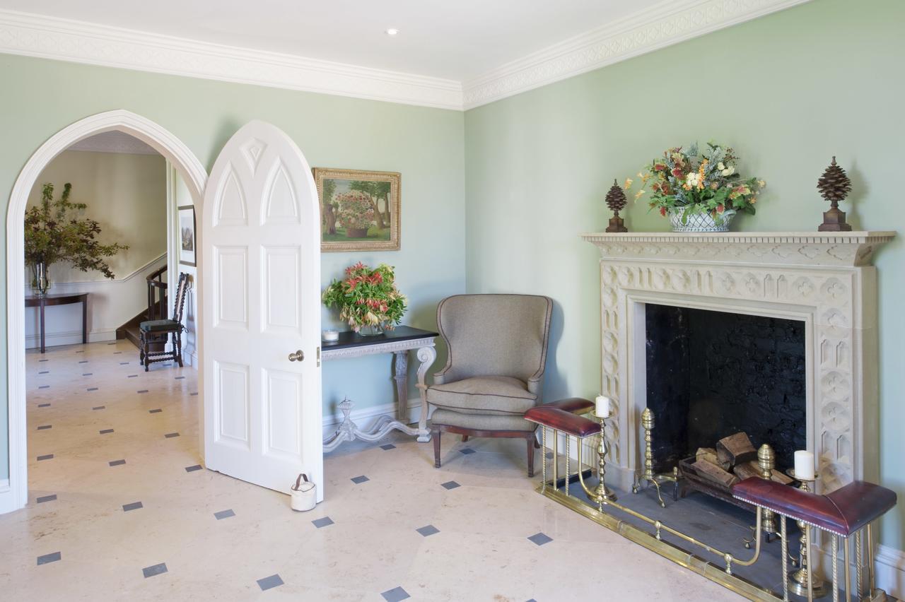 The North Wing - Combermere Abbey ウィットチャーチ エクステリア 写真