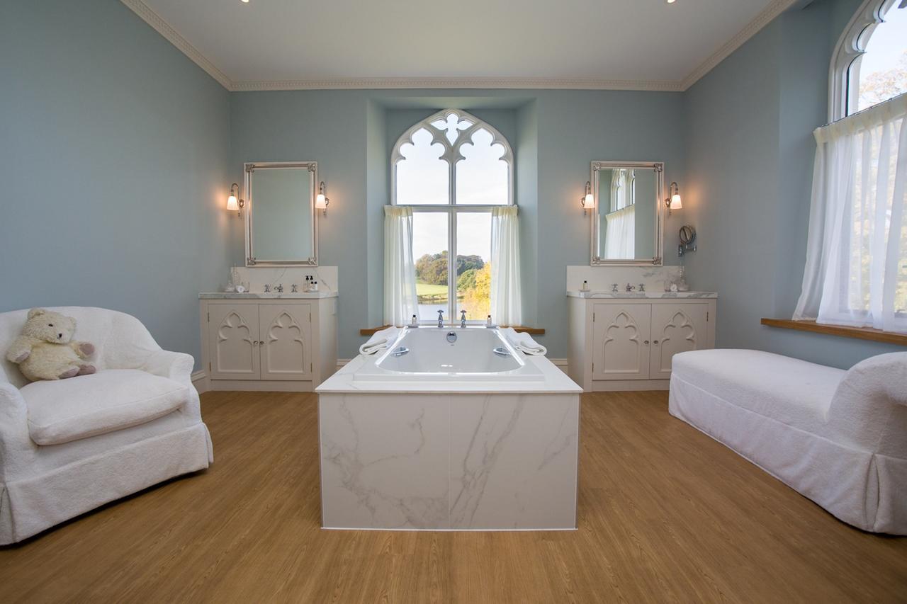 The North Wing - Combermere Abbey ウィットチャーチ エクステリア 写真